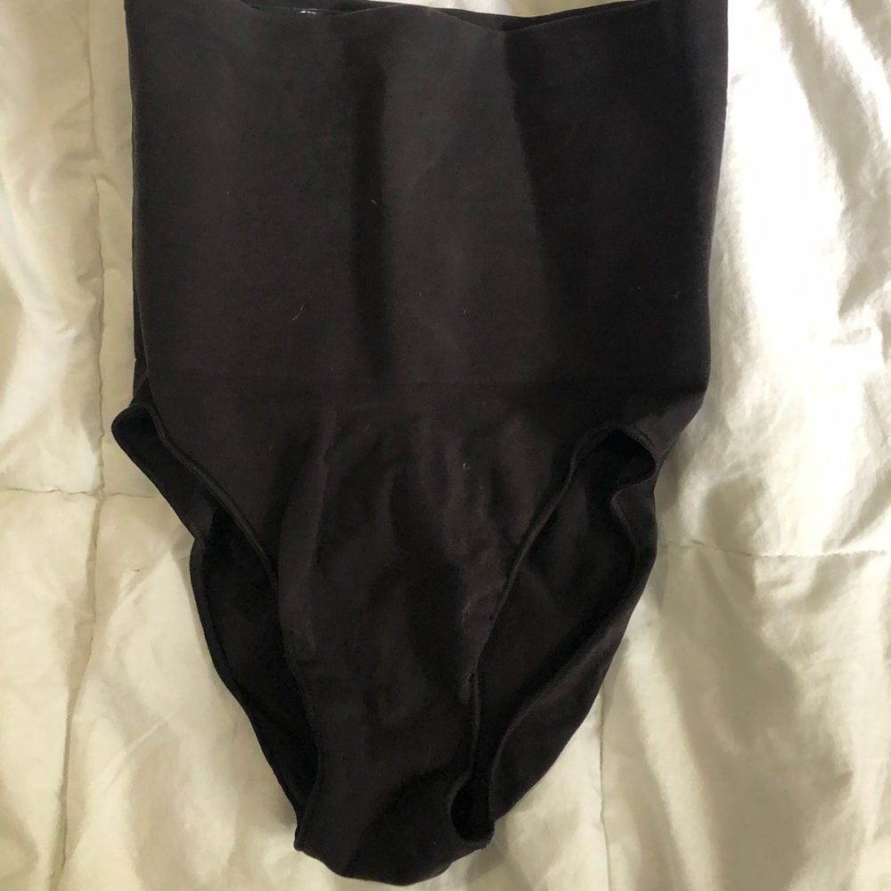 SKIMS shaper wear. CORE CONTROL BRIEF